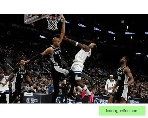 文班亚马渴望MVP殊荣但数据差距过大难与两大巨头抗衡